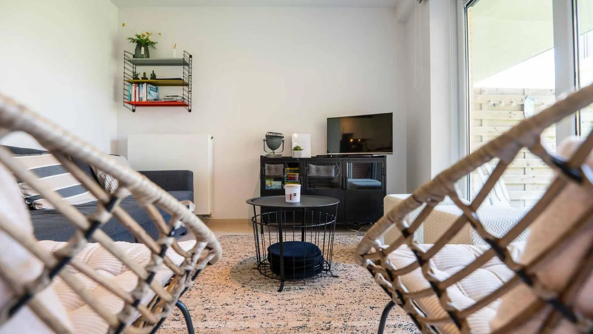 Beautiful 2Br Apartment With Wonderful Garden Ostend
